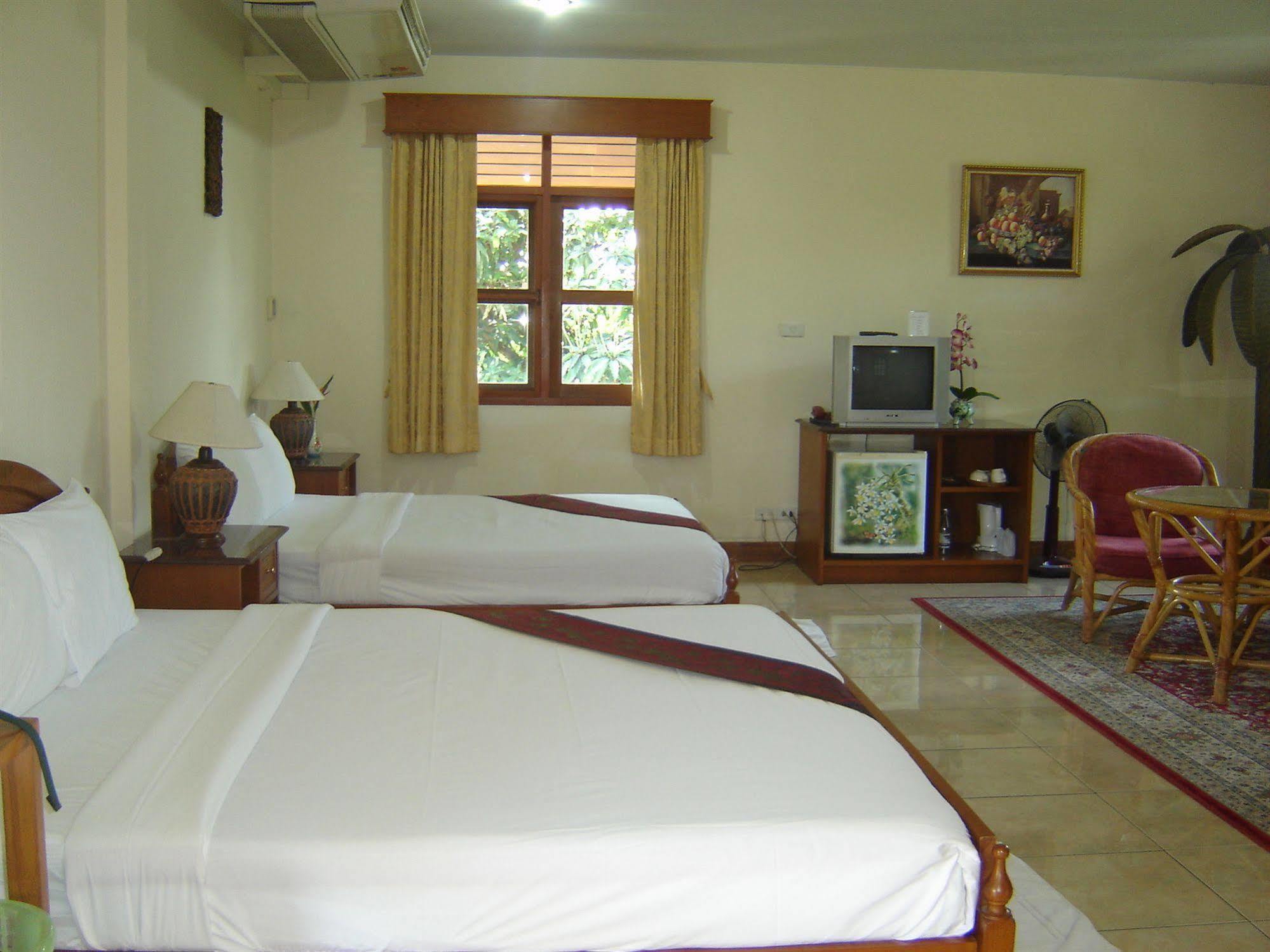 Golden Cupids Hotel Chiang Mai Ngoại thất bức ảnh